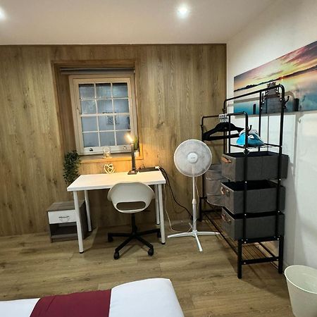 Cozy Two Bedroom Apartment Sleeps 6 Near Camden Market Hw10 London Bagian luar foto