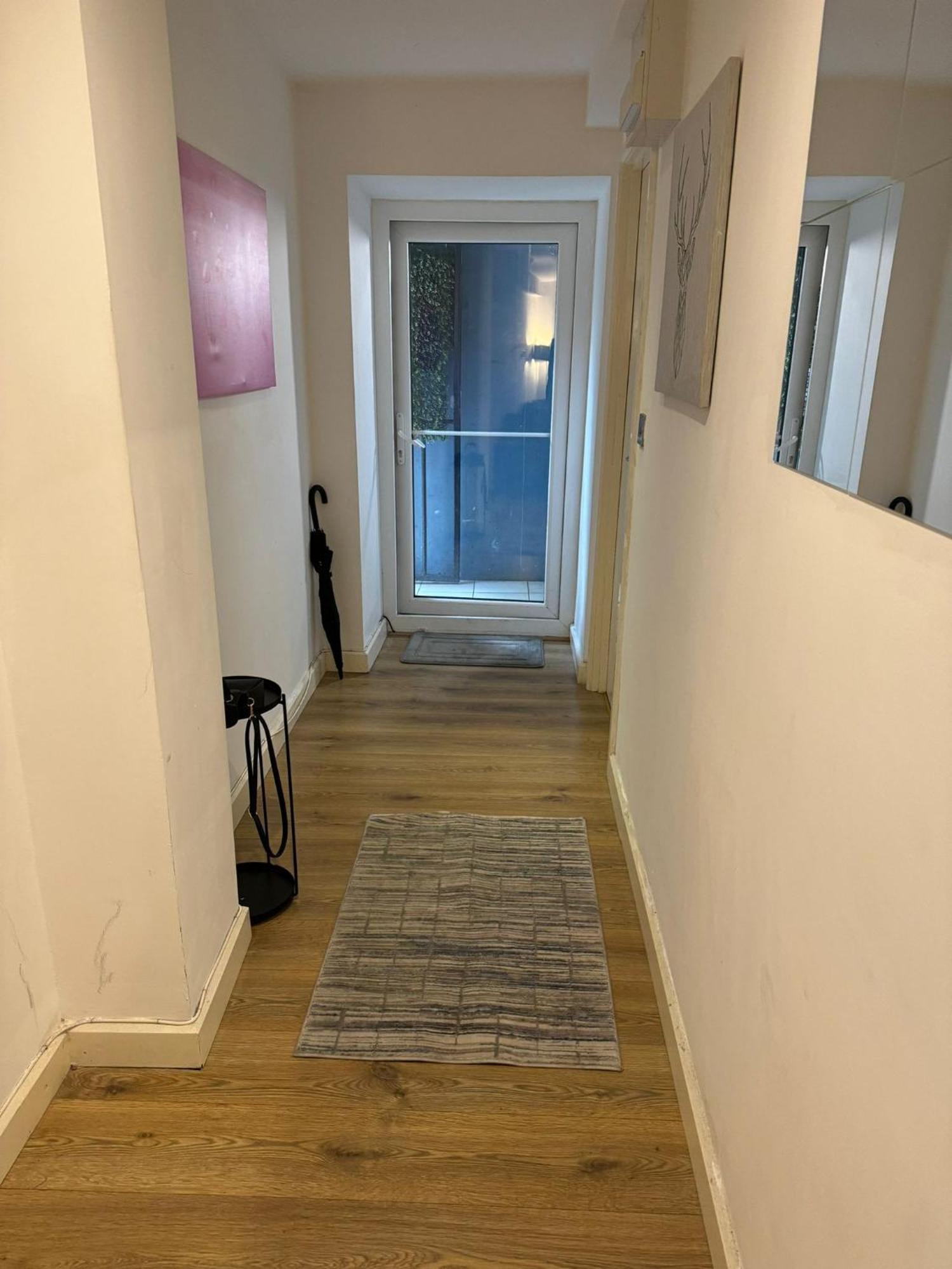 Cozy Two Bedroom Apartment Sleeps 6 Near Camden Market Hw10 London Bagian luar foto