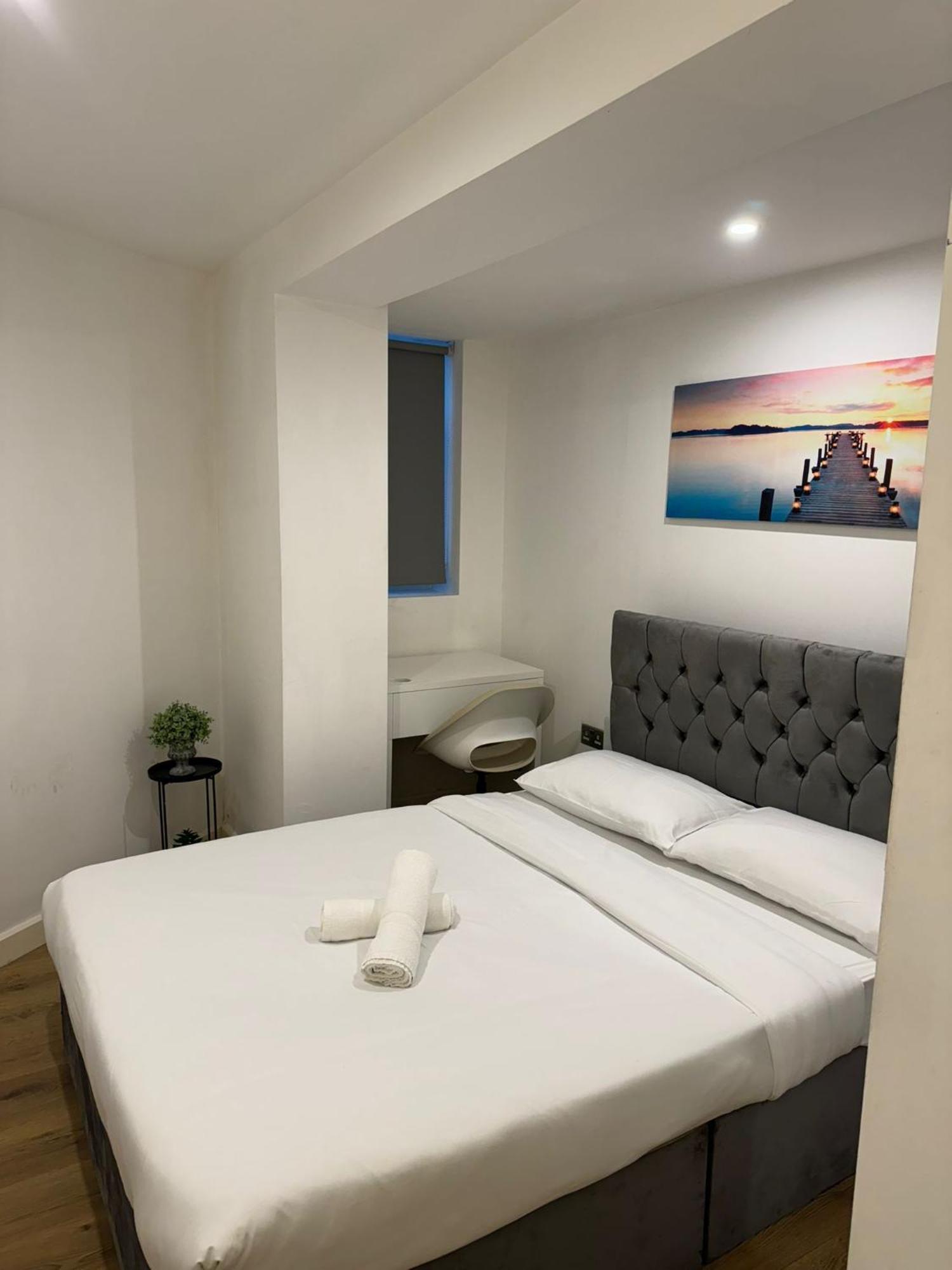 Cozy Two Bedroom Apartment Sleeps 6 Near Camden Market Hw10 London Bagian luar foto